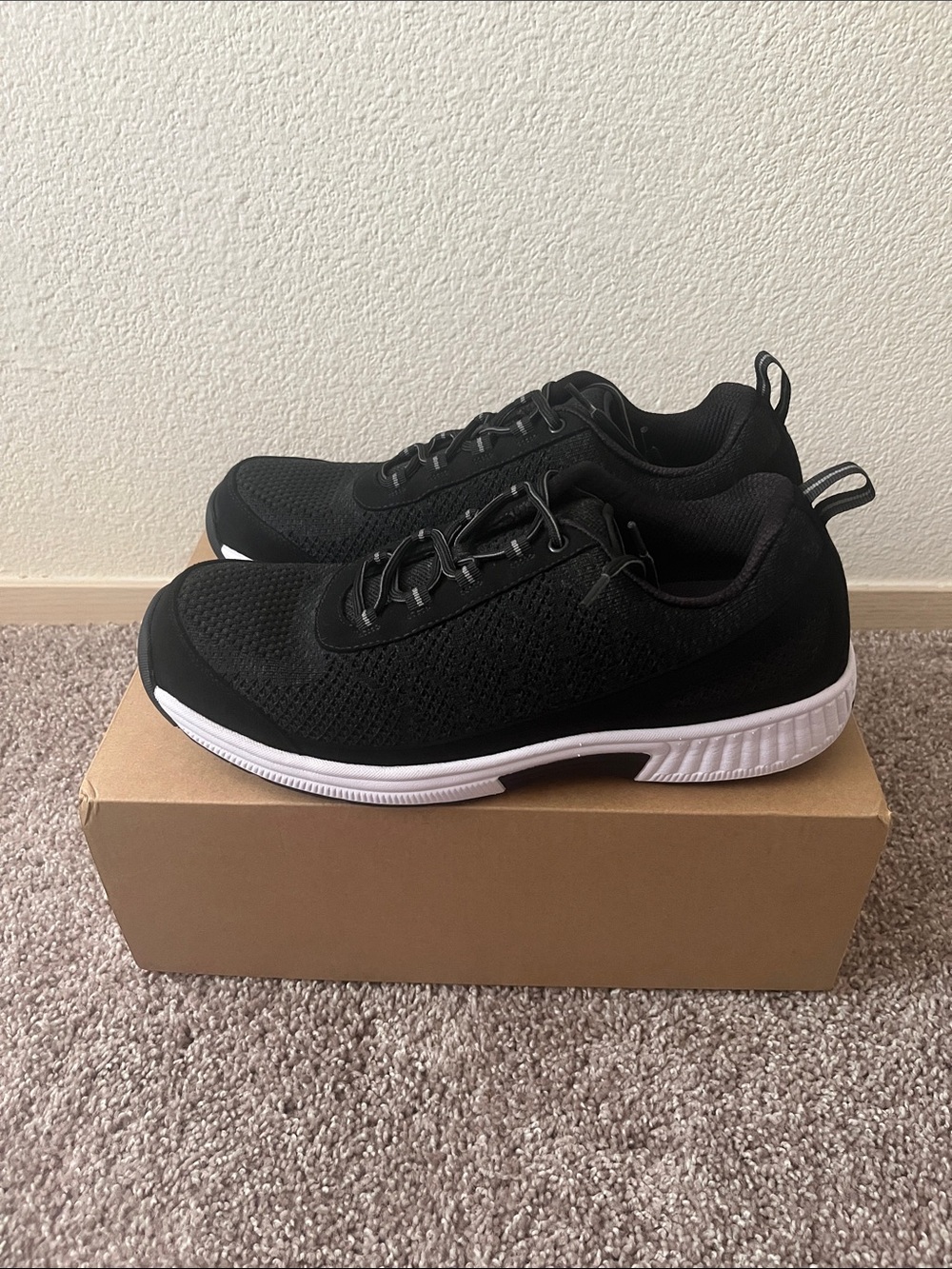 Men's OrthoFeet Ortho-Cushion Sneakers - size 13